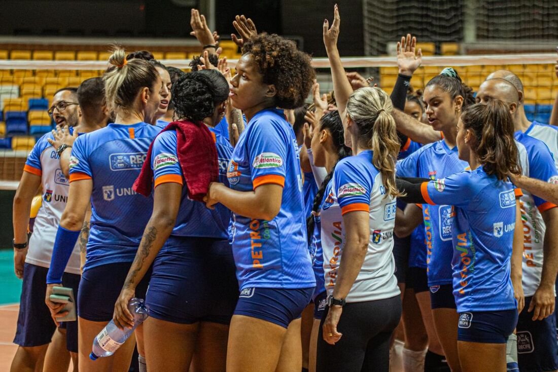 Recife Vôlei anuncia apoio oficial da Esportiva Bet
